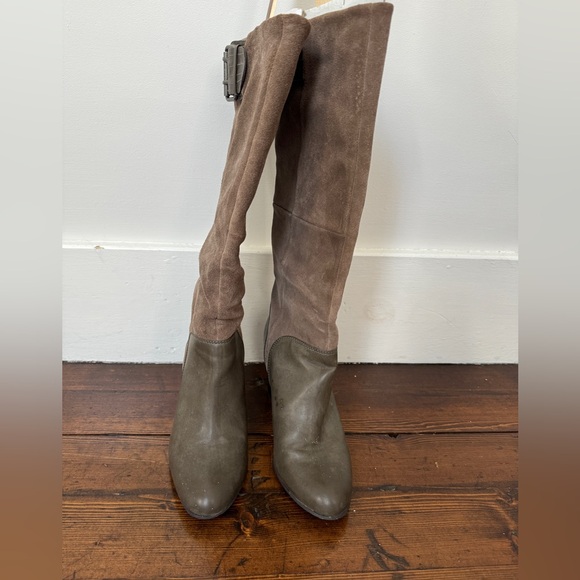 Calvin Klein leather and suede boots - Picture 2 of 8